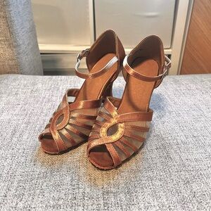 Very Fine Latin Dance Shoes